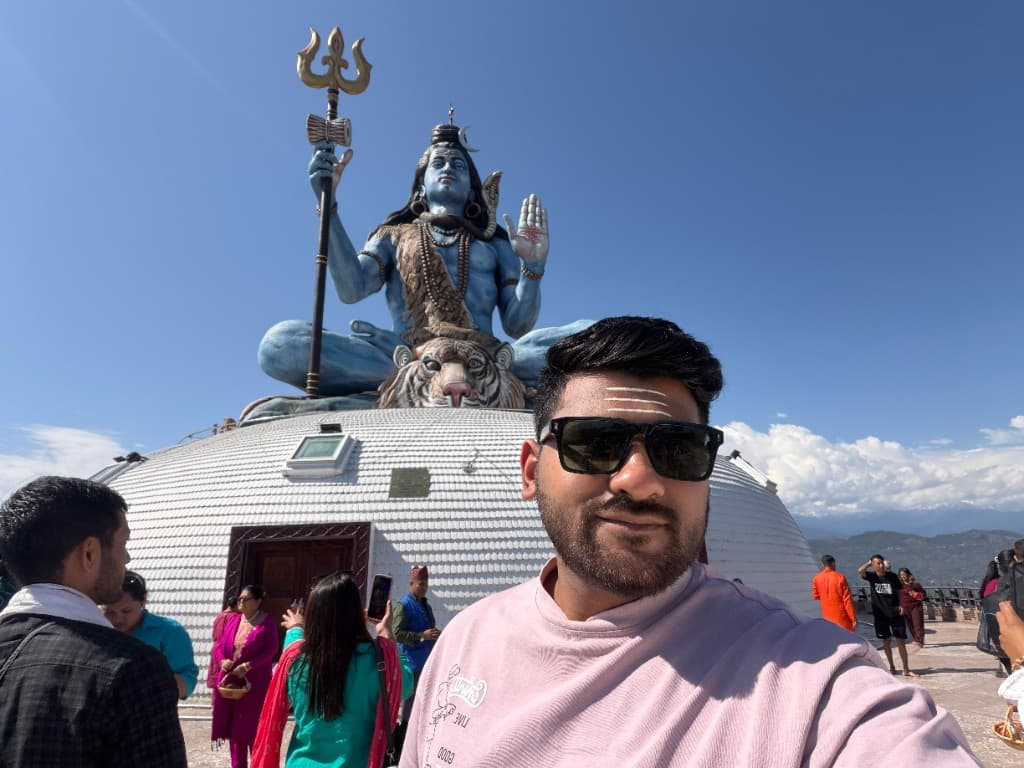 Pumdikot Shiva statue travel moment