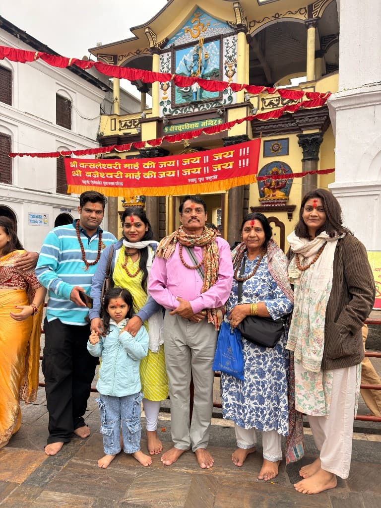 Pashupatinath temple family visit